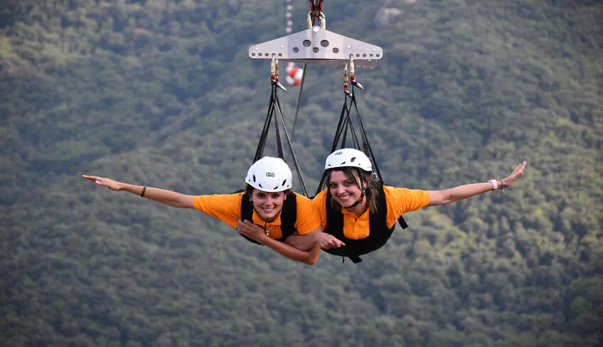 ZipLine Flug in San Mauro Castelverde